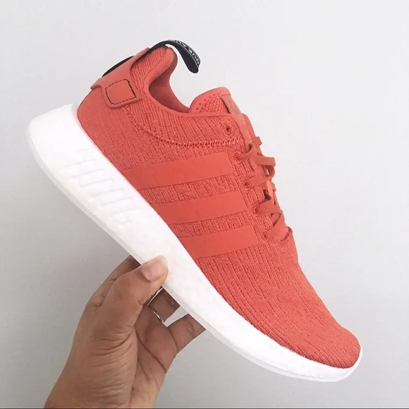 Adidas NMD R2 Sneakers